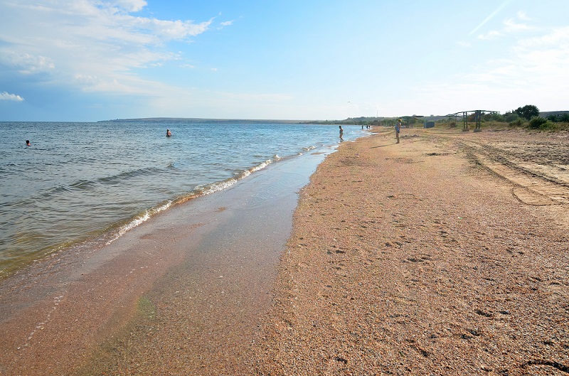 Отдых в Крыму на побережье Азовского моря